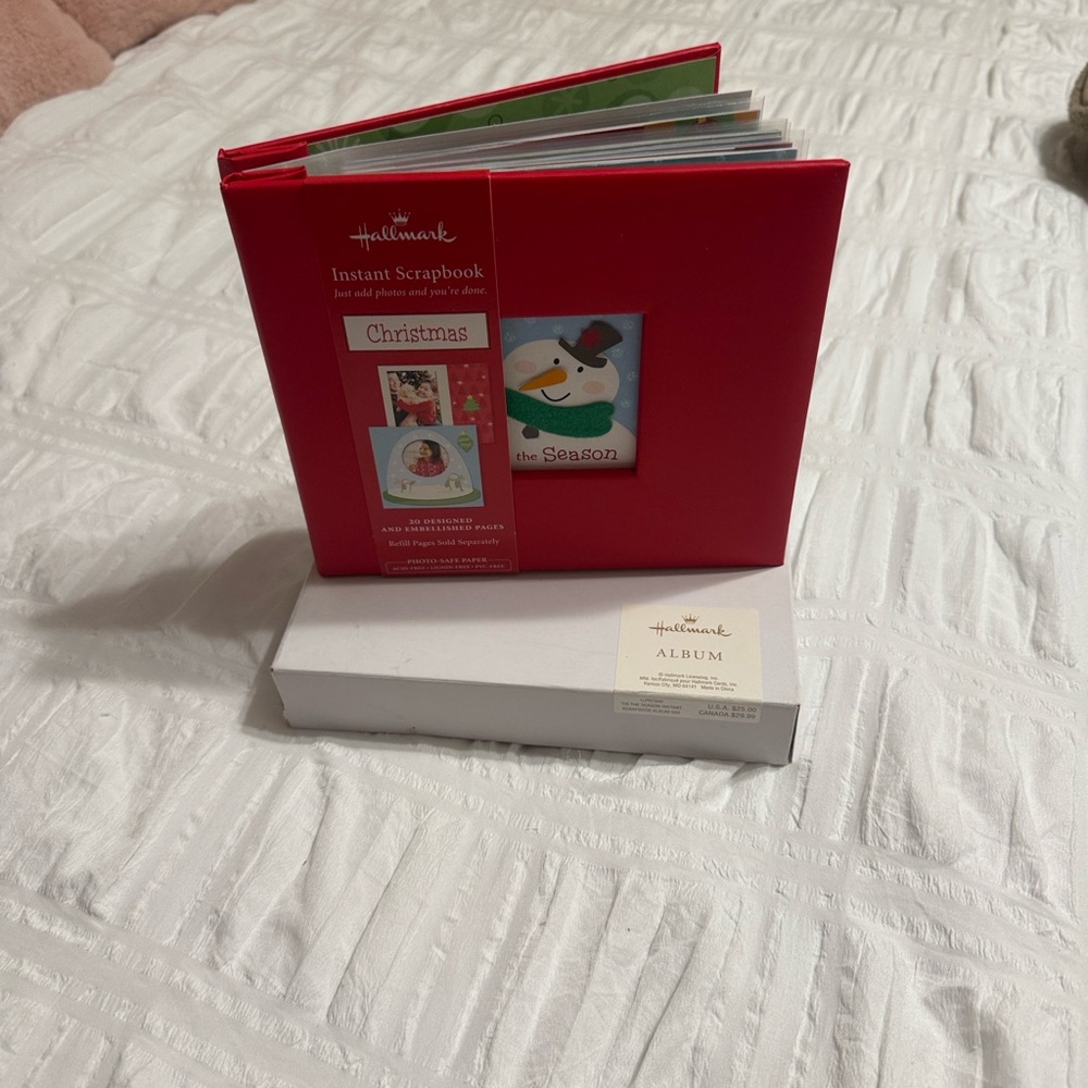 NIB Hallmark Red Christmas Instant Scrapbook